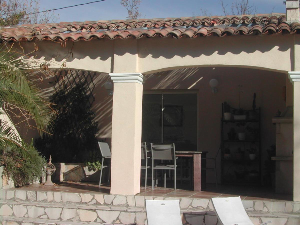 Le Patio Apartment Туртур Екстериор снимка